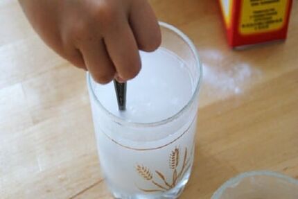 Soda water dissolved in glass